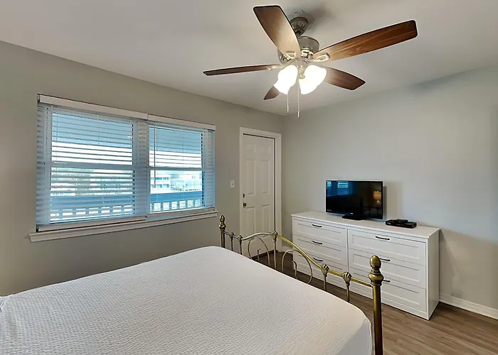 Ocean Echo #303 Apartment *
